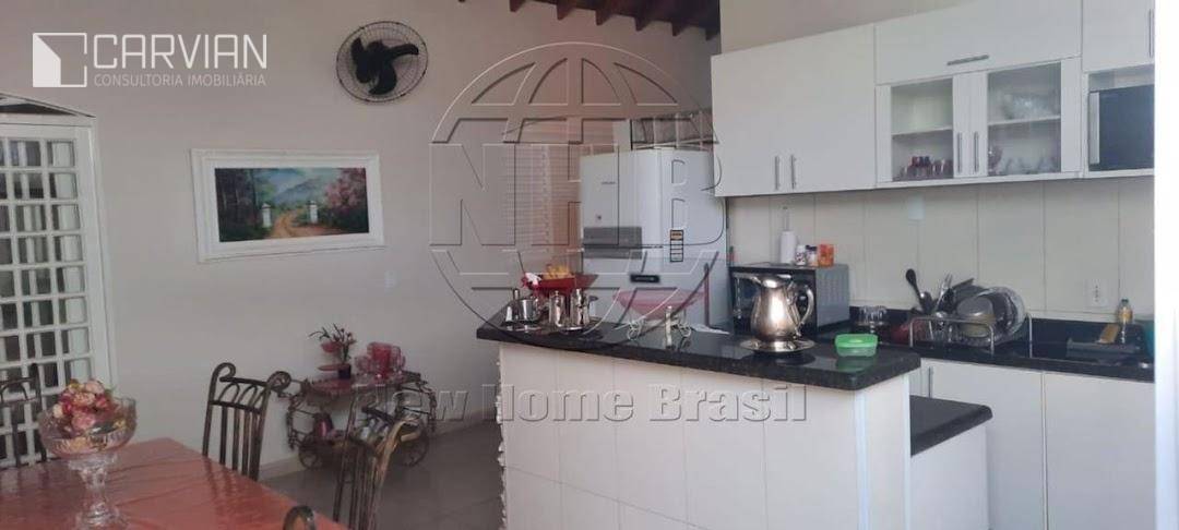 Casa à venda com 4 quartos, 199m² - Foto 9