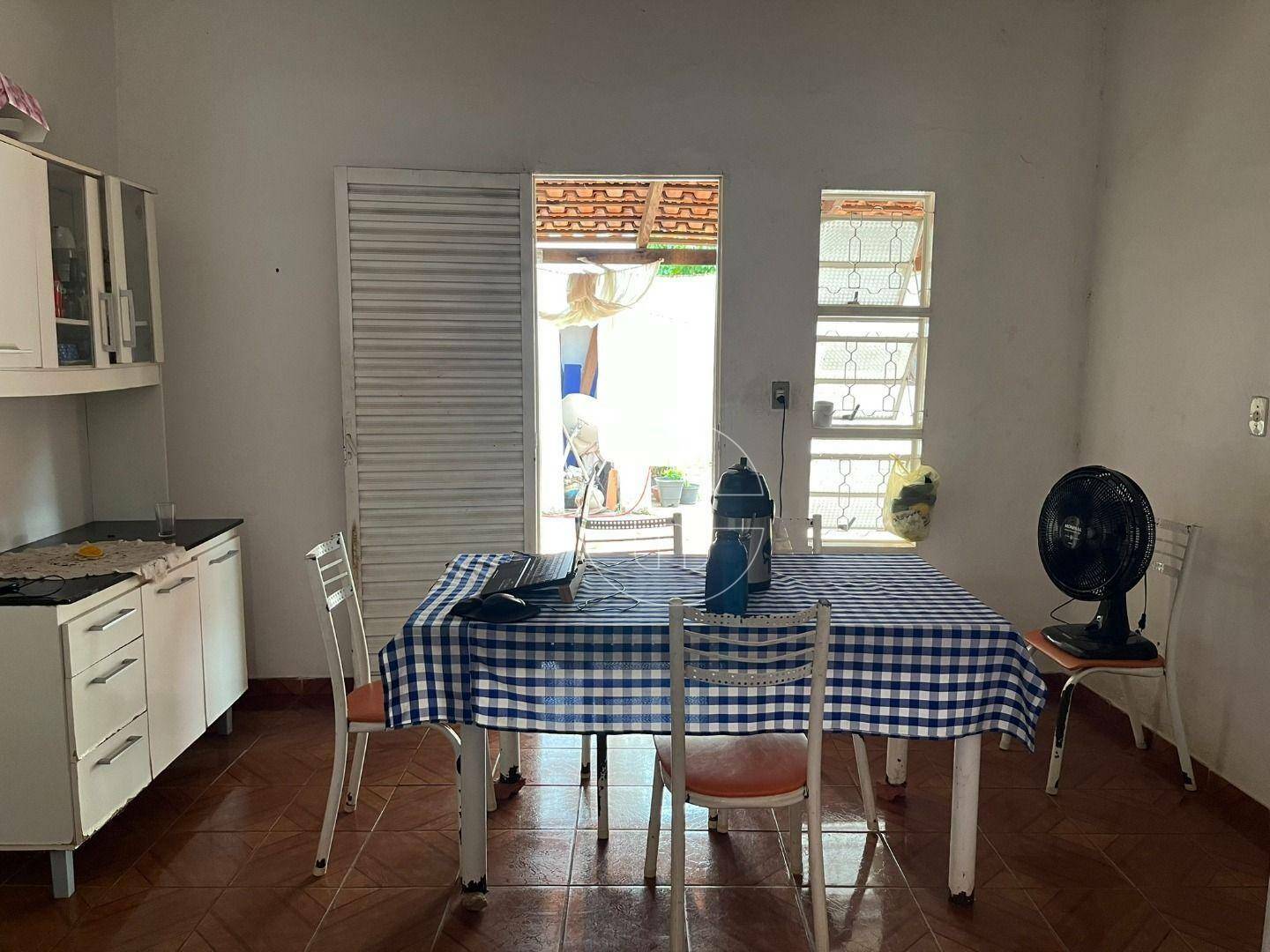 Casa à venda com 2 quartos, 100m² - Foto 5