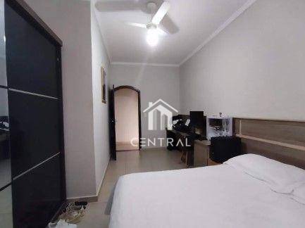 Sobrado à venda com 3 quartos, 250m² - Foto 14