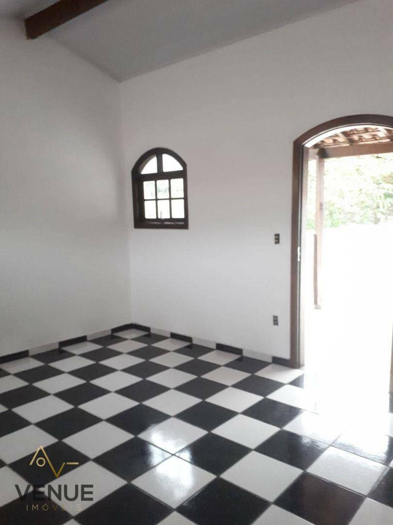 Sobrado à venda com 2 quartos, 200m² - Foto 8