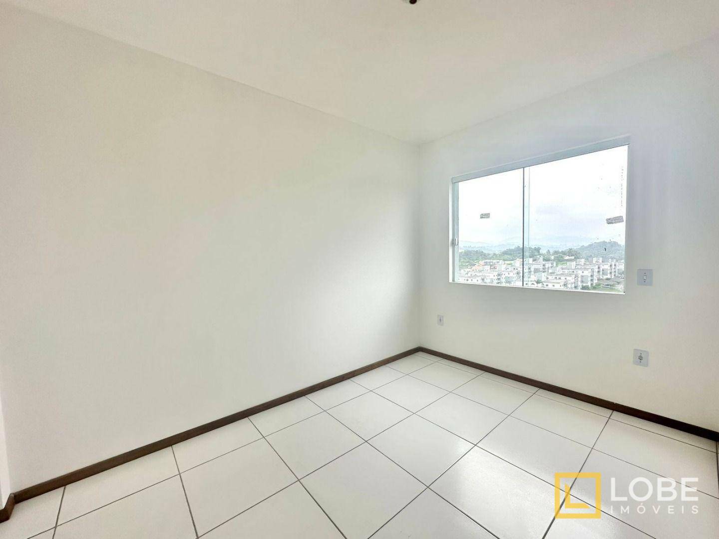 Apartamento à venda com 2 quartos, 62m² - Foto 7