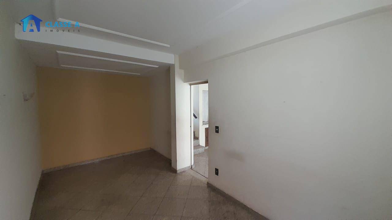 Casa à venda com 3 quartos, 250m² - Foto 9