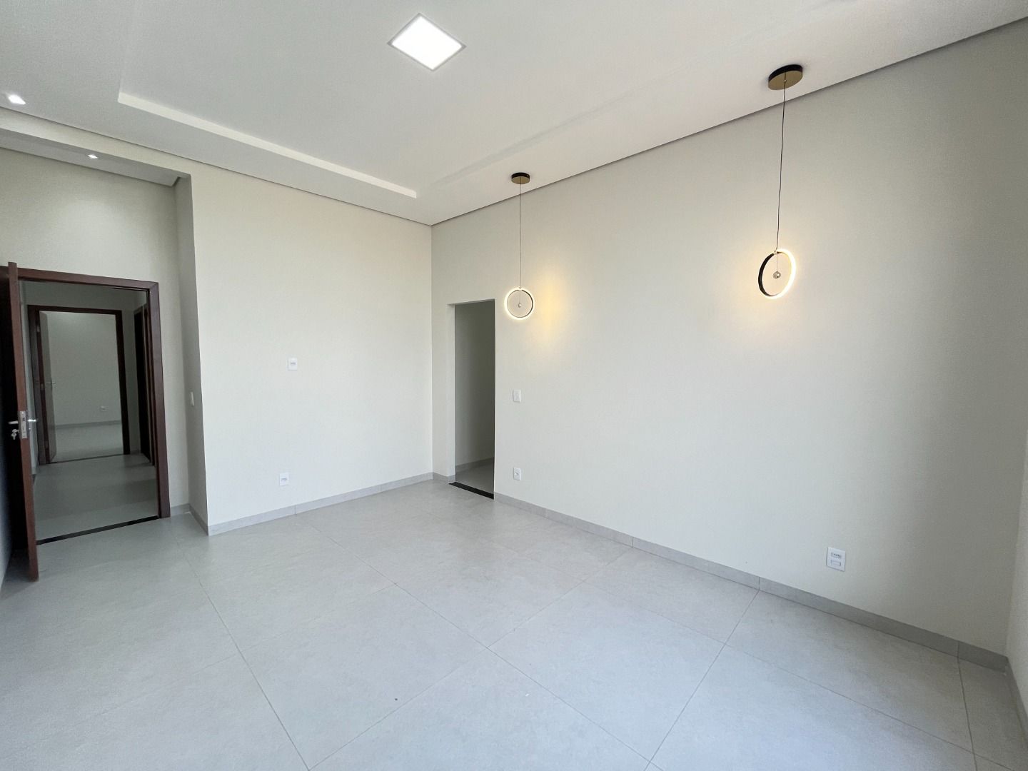 Casa à venda com 3 quartos, 300M2 - Foto 7