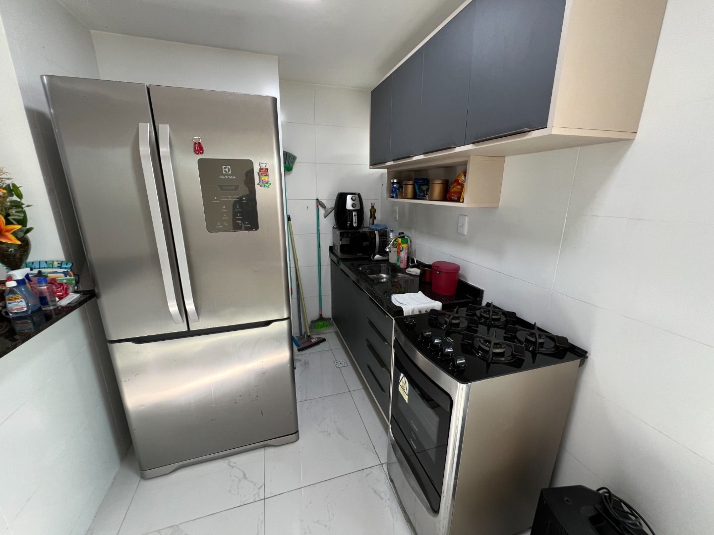 Apartamento à venda com 2 quartos, 66m² - Foto 3