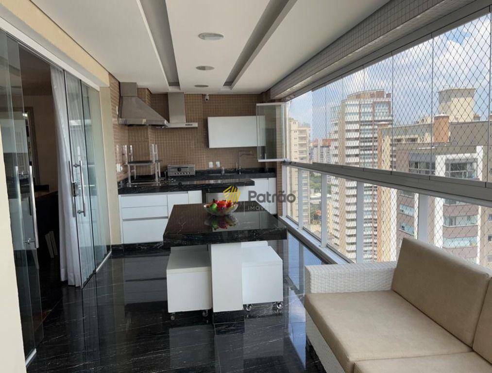 Apartamento à venda com 3 quartos, 227m² - Foto 7