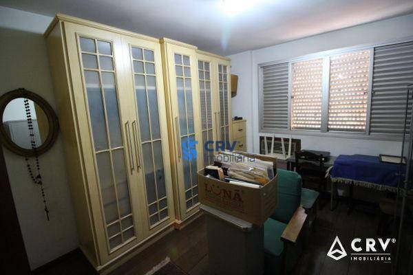 Apartamento à venda com 3 quartos, 210m² - Foto 12