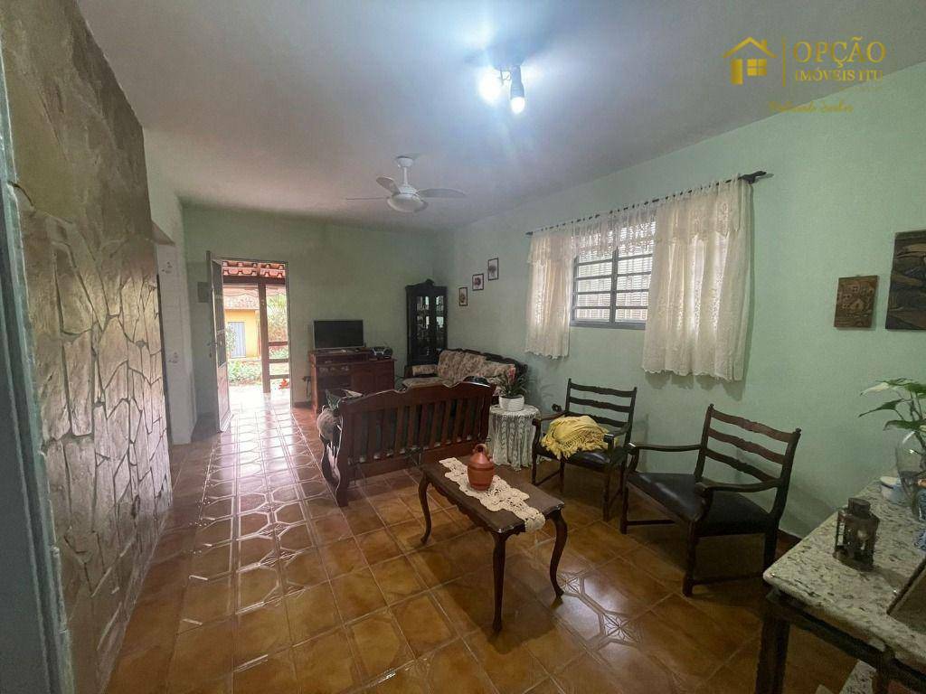 Chácara à venda com 3 quartos, 327m² - Foto 2