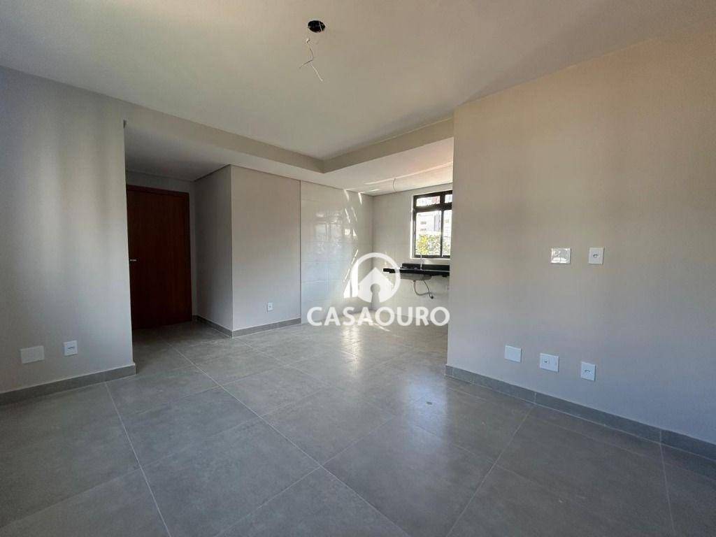 Apartamento à venda com 2 quartos, 64m² - Foto 5