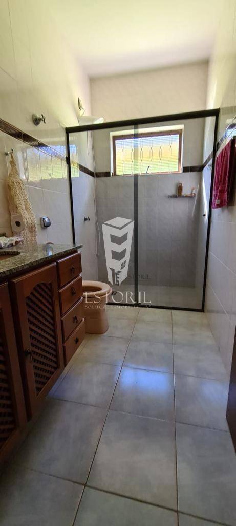 Casa à venda com 4 quartos, 200m² - Foto 12