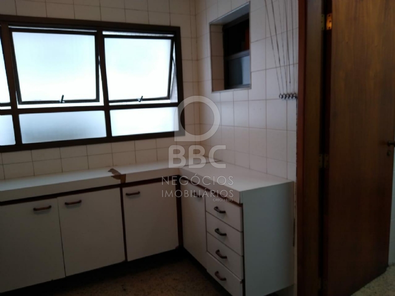 Apartamento à venda com 3 quartos, 150m² - Foto 7