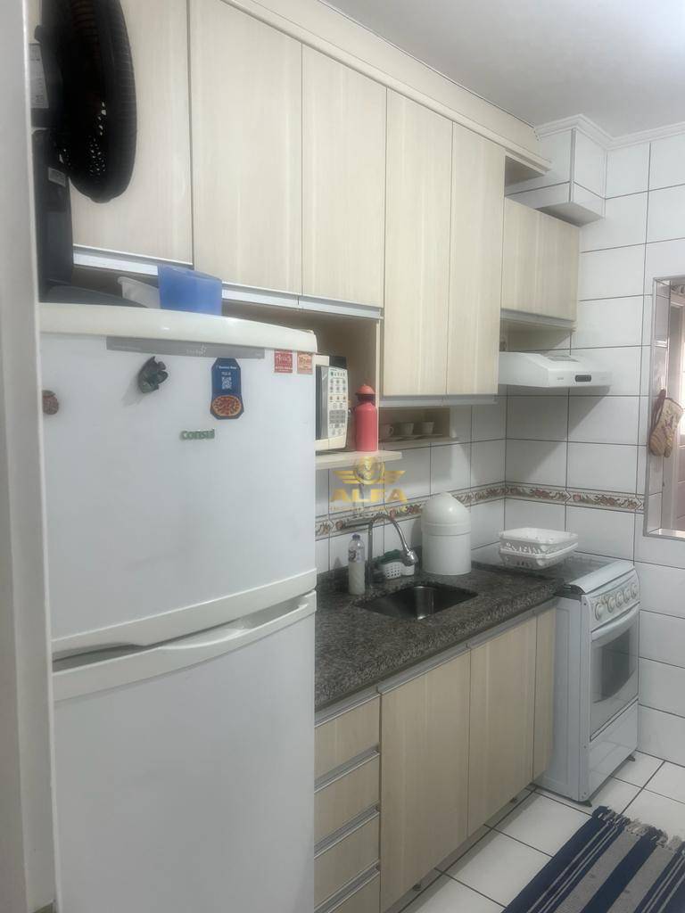 Apartamento à venda com 2 quartos, 75m² - Foto 17