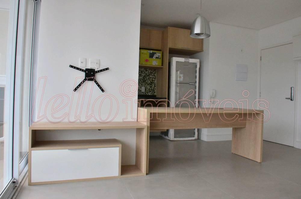 Apartamento para alugar com 1 quarto, 70m² - Foto 2