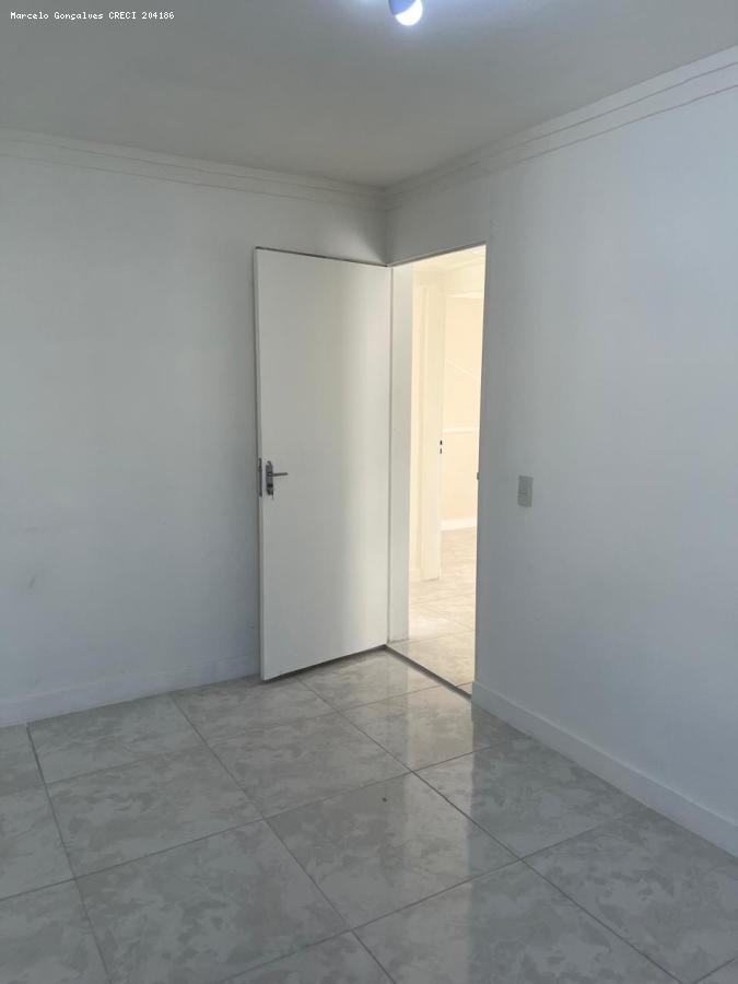 Apartamento à venda com 3 quartos, 80m² - Foto 9