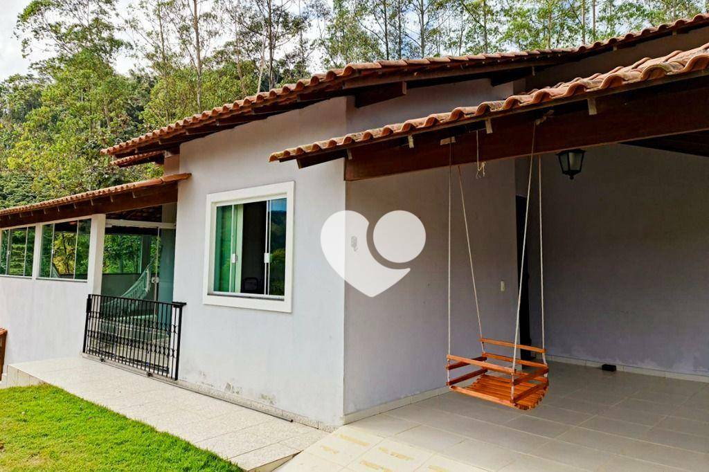 Casa à venda com 3 quartos, 160m² - Foto 3