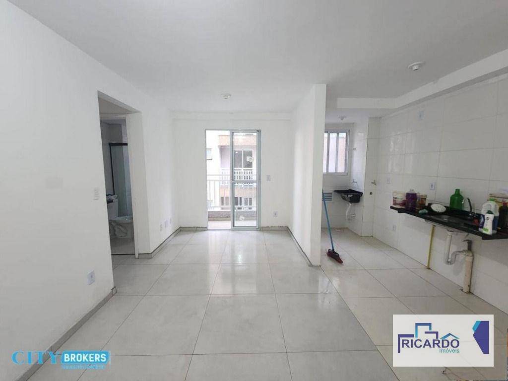 Apartamento à venda com 2 quartos, 46m² - Foto 1