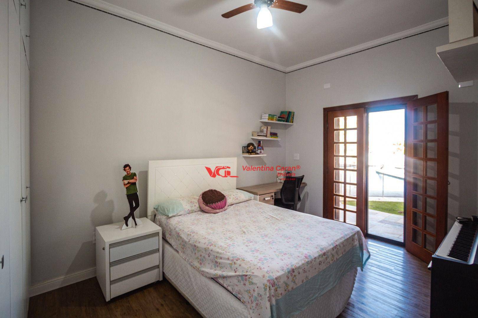 Chácara à venda com 6 quartos, 730m² - Foto 35