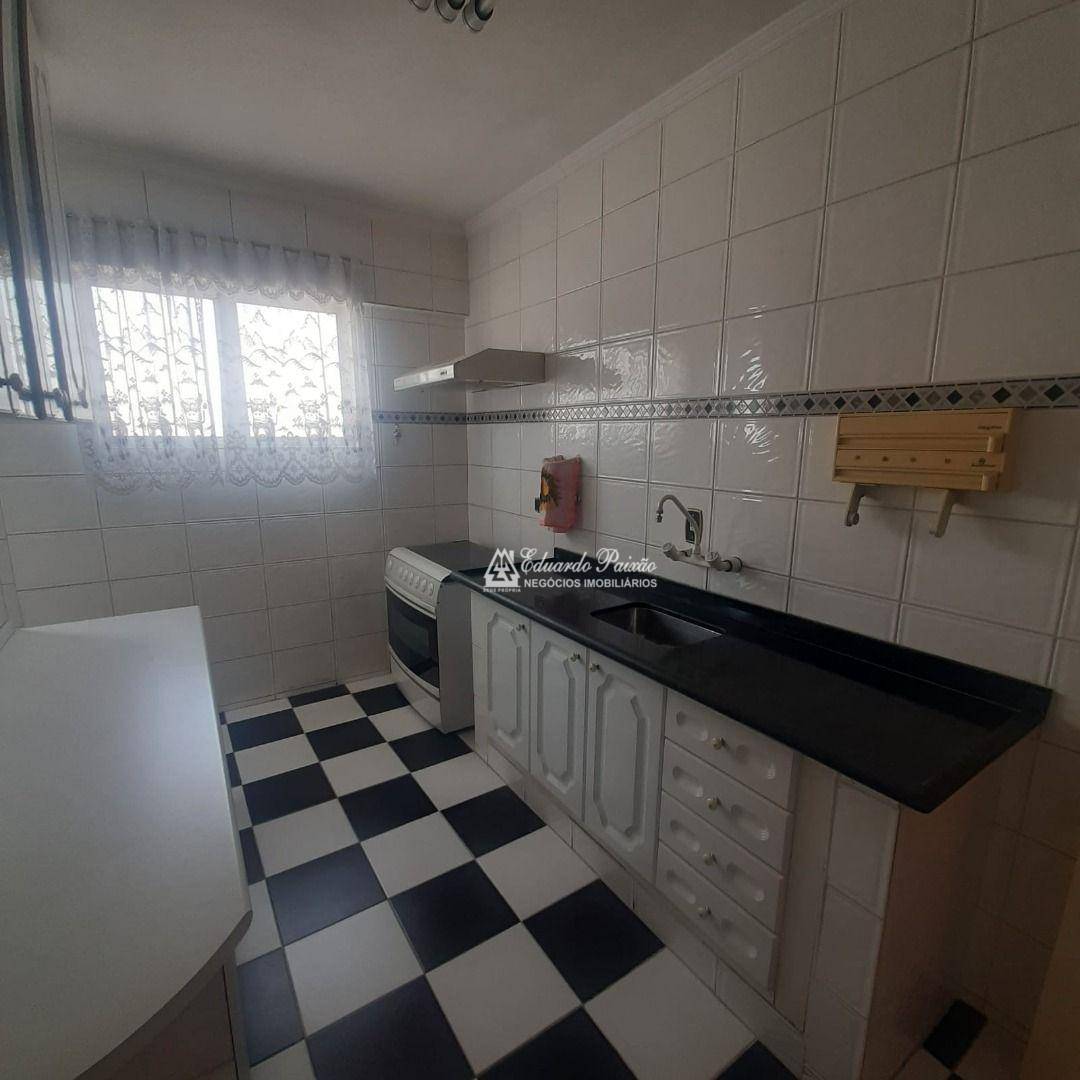 Apartamento para alugar com 2 quartos, 100m² - Foto 11