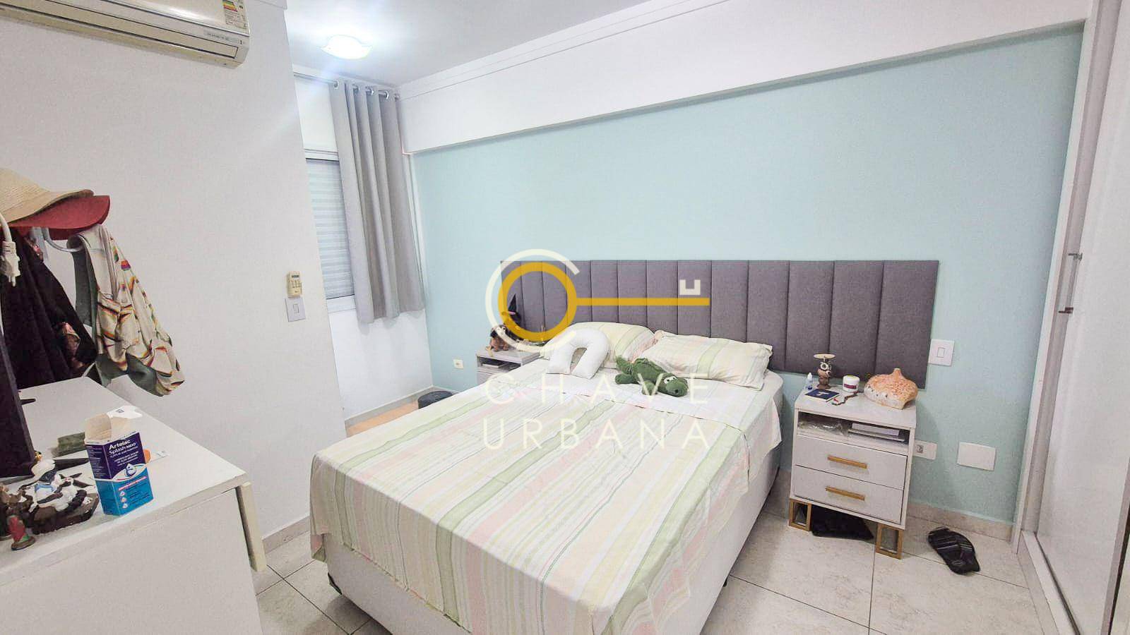 Apartamento para alugar com 2 quartos, 68m² - Foto 13