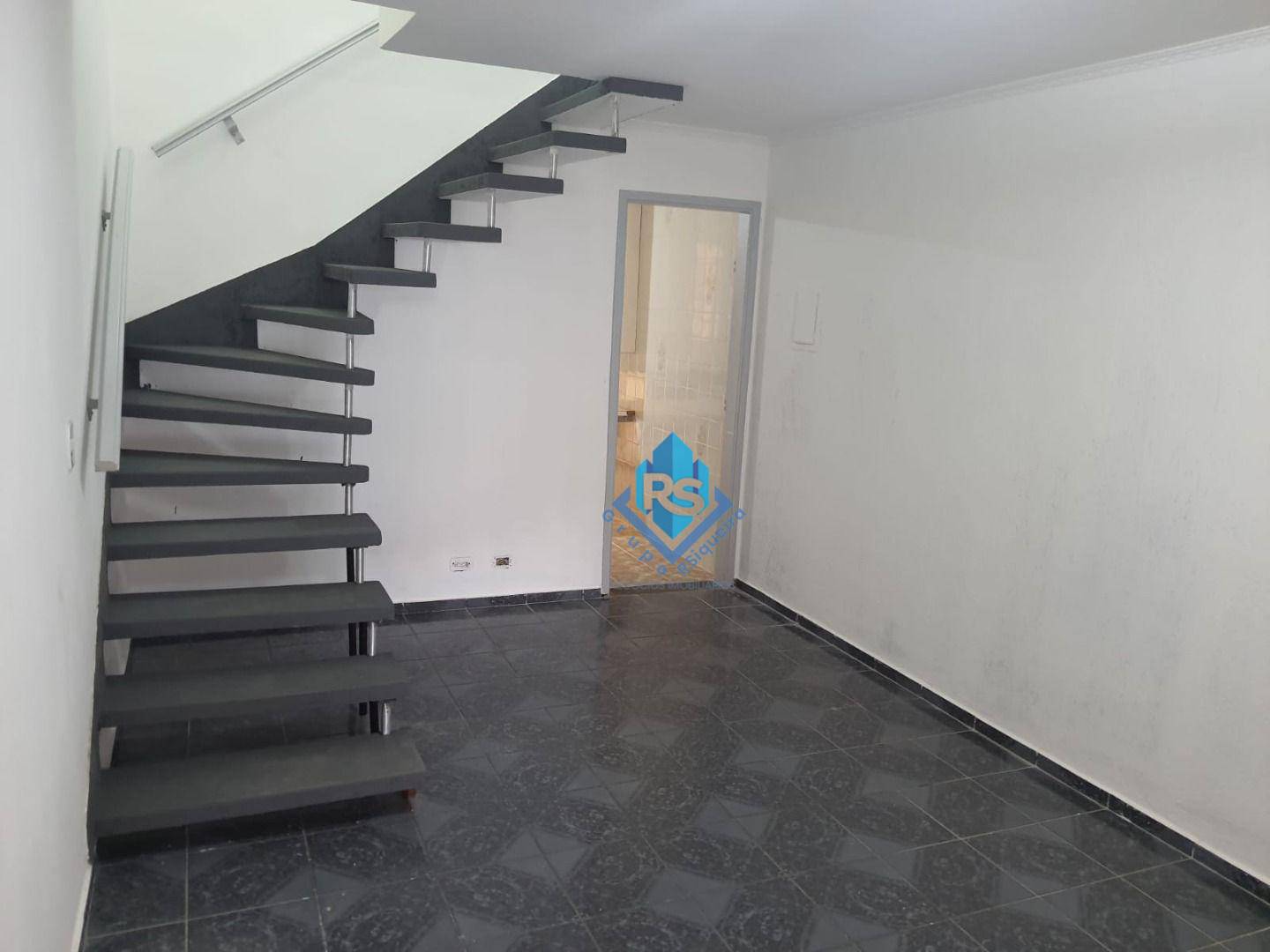 Sobrado para alugar com 2 quartos, 95m² - Foto 8