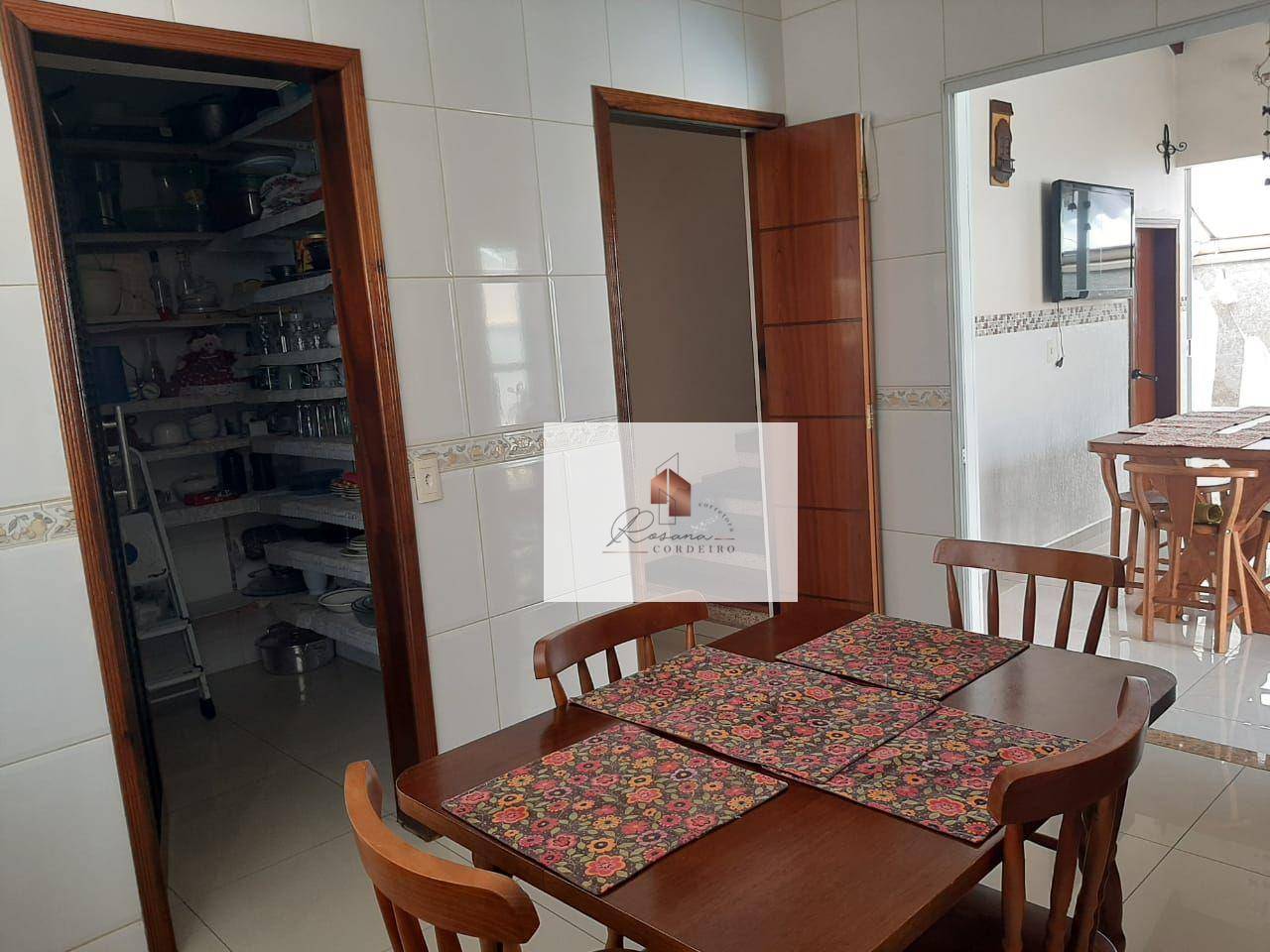 Sobrado à venda com 4 quartos, 240m² - Foto 11