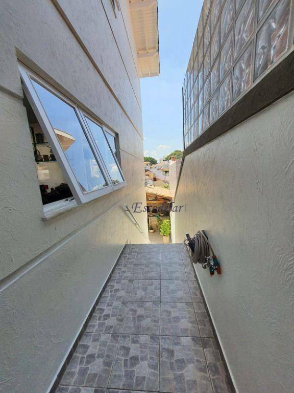 Sobrado à venda com 4 quartos, 200m² - Foto 37