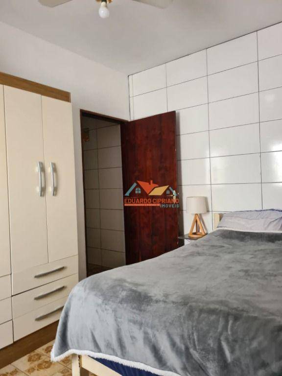 Casa à venda com 3 quartos, 80m² - Foto 12