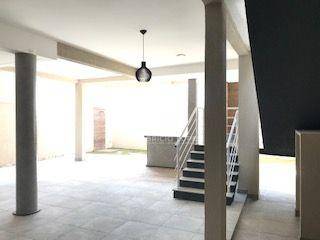 Casa à venda e aluguel com 3 quartos, 210m² - Foto 13