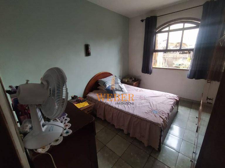 Casa à venda com 5 quartos, 180m² - Foto 28