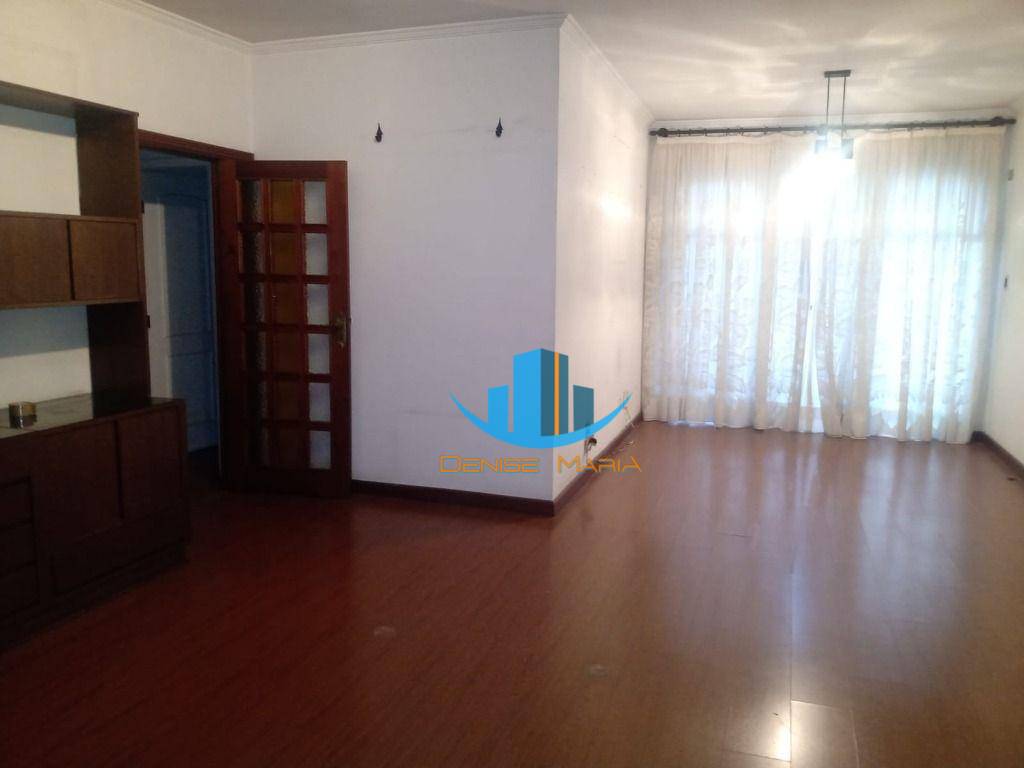 Apartamento à venda com 3 quartos, 140m² - Foto 1