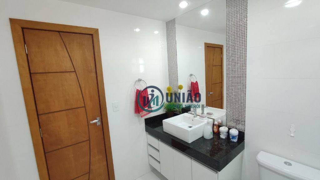 Casa à venda com 3 quartos, 700m² - Foto 17