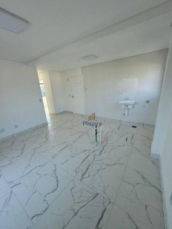 Apartamento à venda com 2 quartos, 41m² - Foto 4