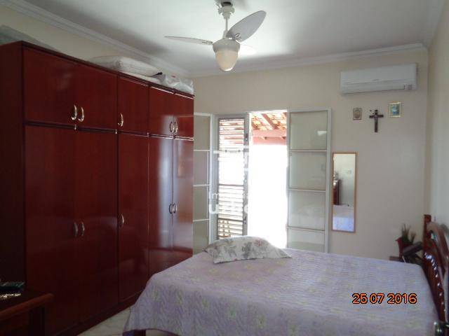 Casa à venda com 2 quartos, 80m² - Foto 29