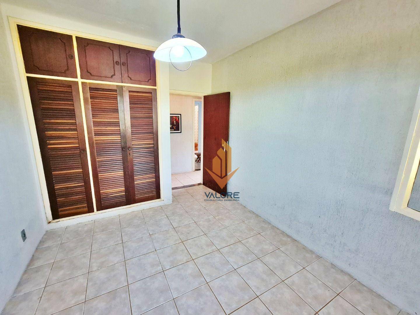 Casa de Condomínio à venda com 4 quartos, 326m² - Foto 35