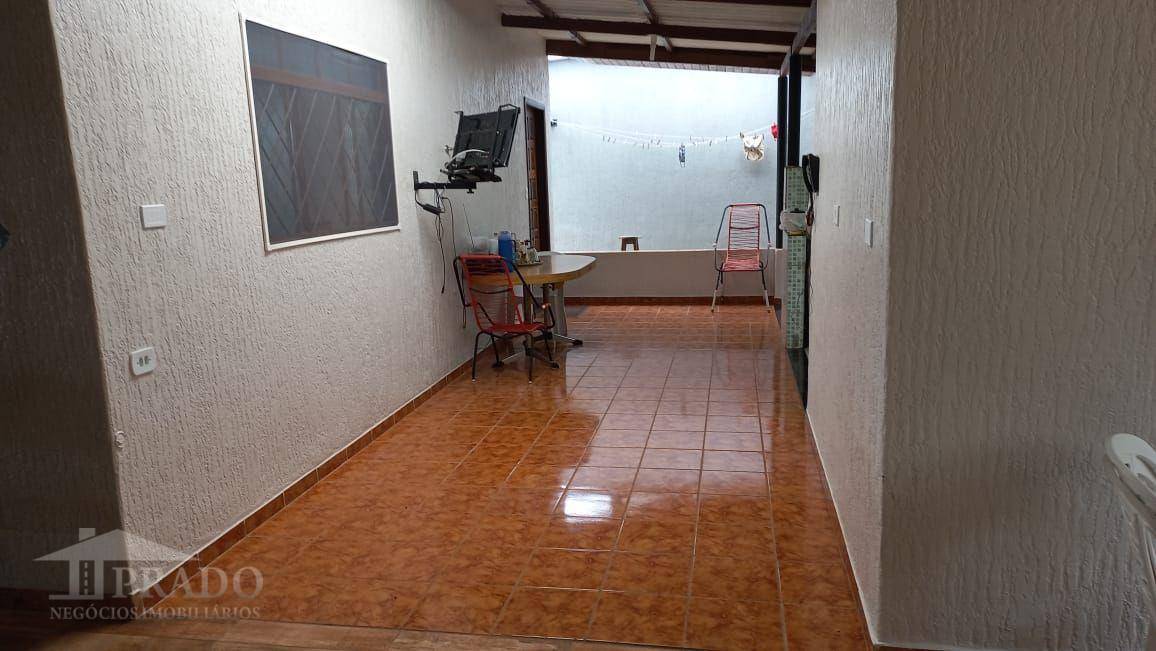 Casa à venda com 3 quartos, 140m² - Foto 14