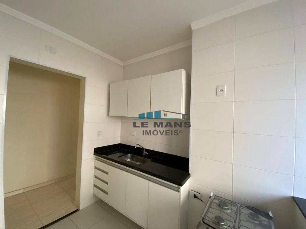 Apartamento à venda e aluguel com 3 quartos, 64m² - Foto 6