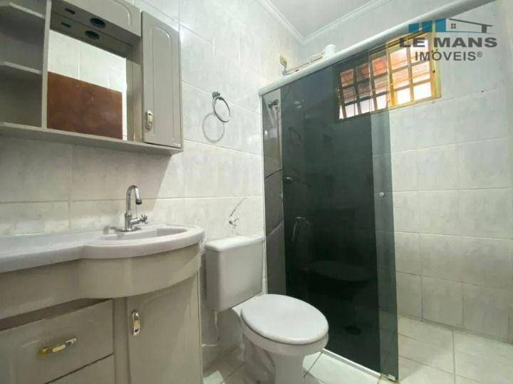 Casa para alugar com 2 quartos, 95m² - Foto 9