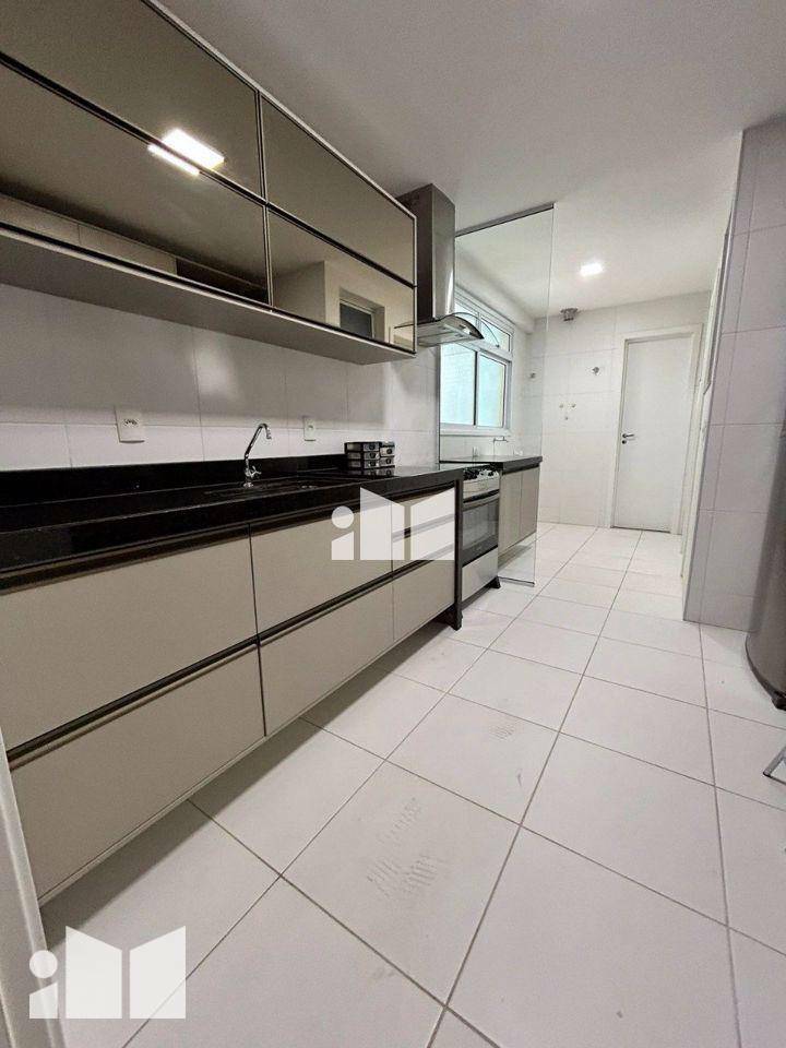 Apartamento à venda com 3 quartos, 96m² - Foto 12