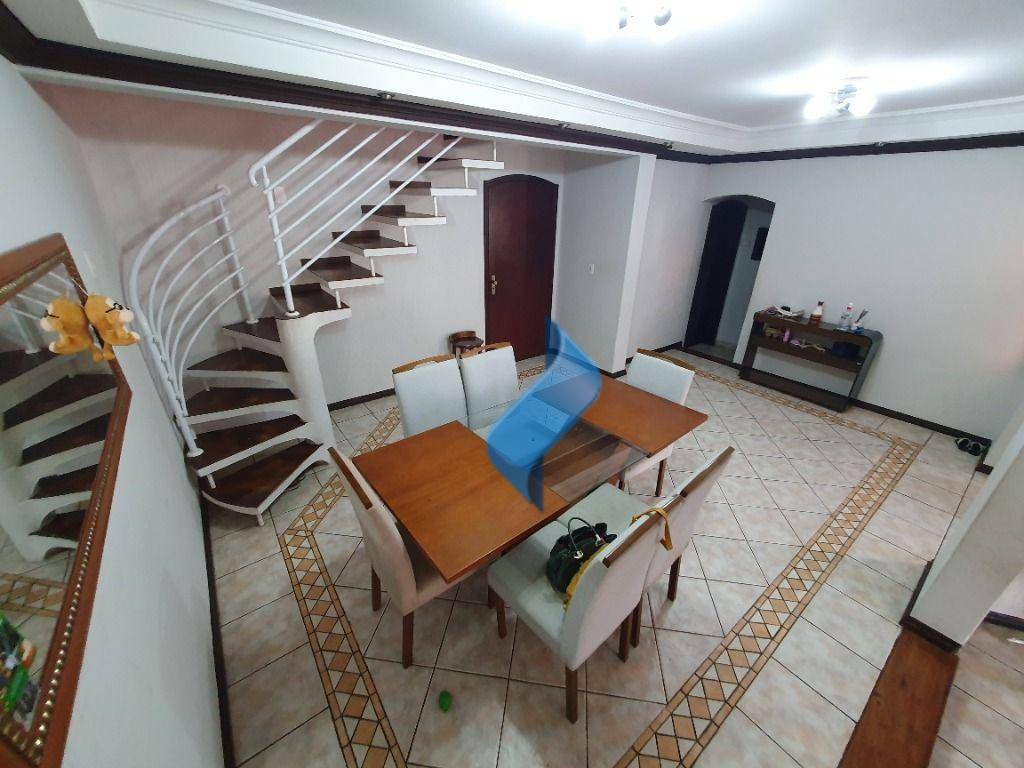 Casa à venda com 4 quartos, 264m² - Foto 4