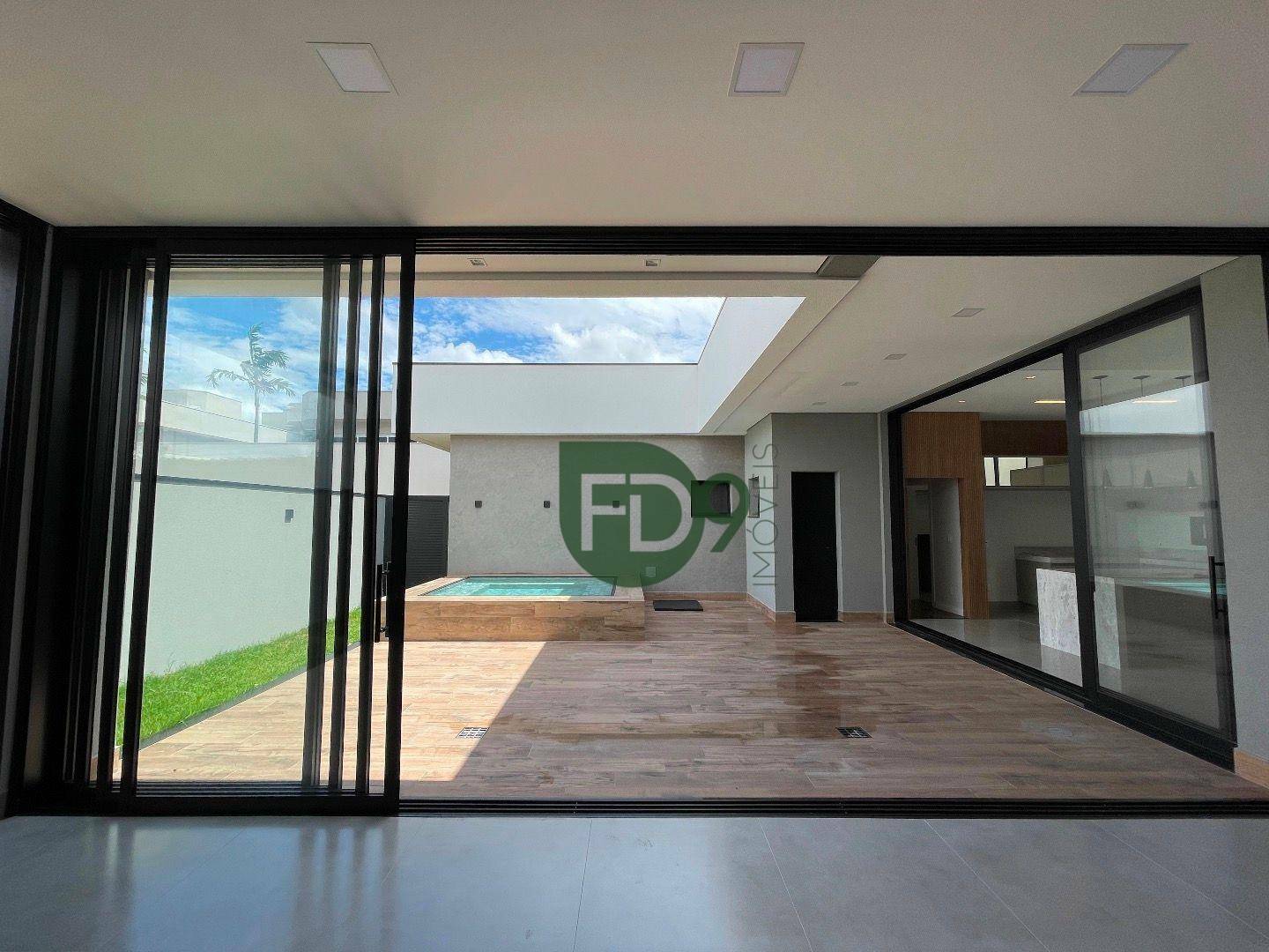 Casa de Condomínio à venda com 4 quartos, 284m² - Foto 12