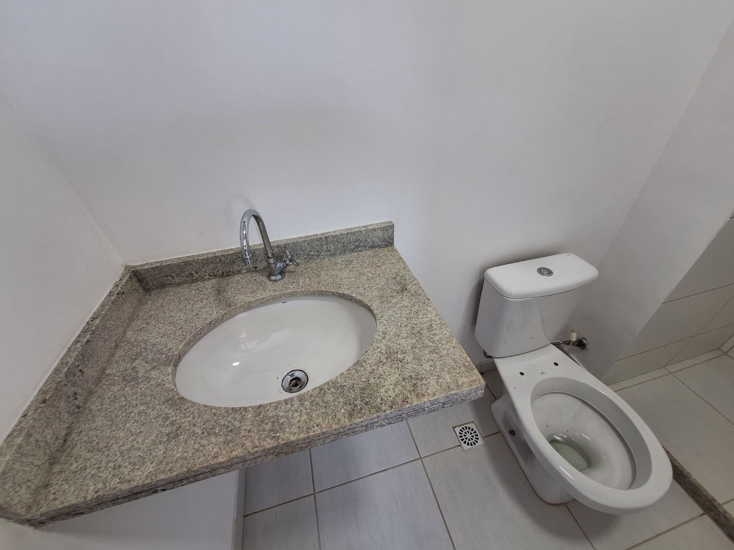 Apartamento para alugar com 2 quartos, 73m² - Foto 16