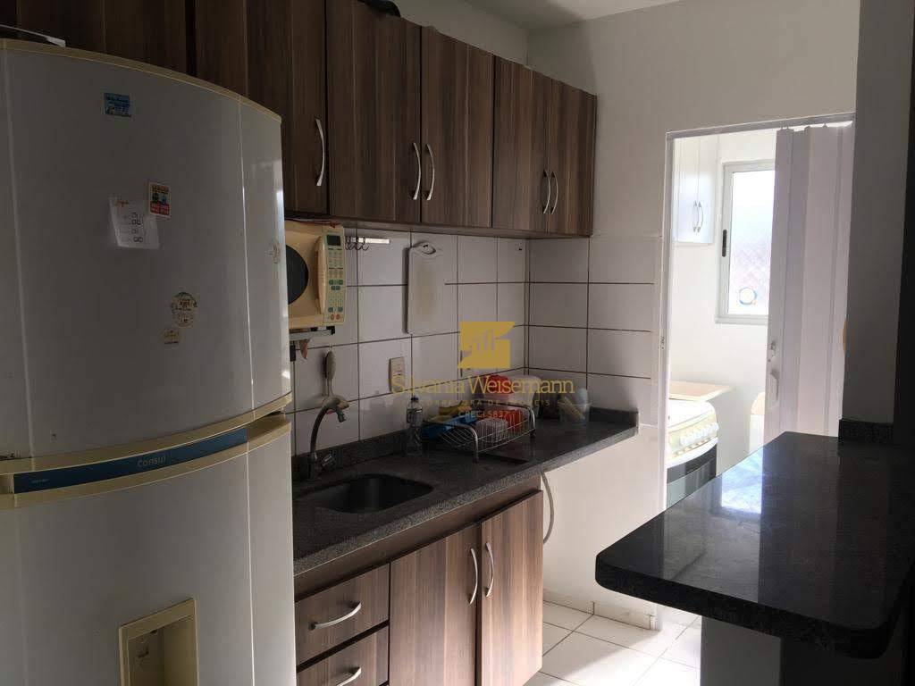 Apartamento à venda com 3 quartos, 68m² - Foto 4