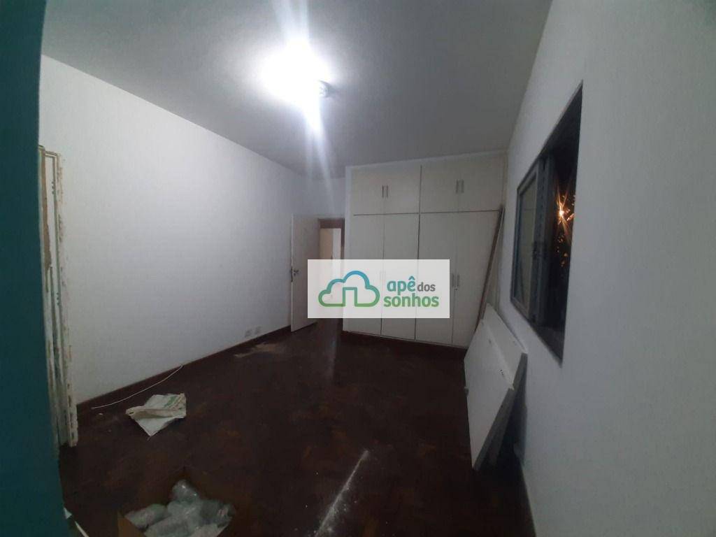 Casa à venda com 4 quartos, 250m² - Foto 15