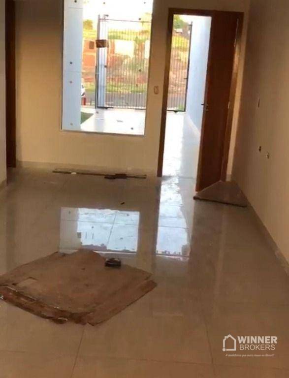 Casa à venda com 3 quartos, 146m² - Foto 2