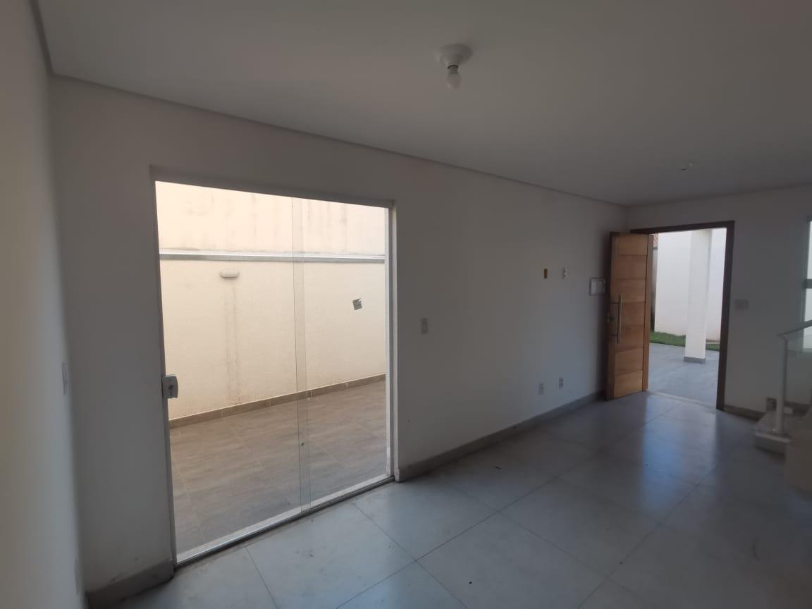 Casa à venda com 2 quartos, 69m² - Foto 25