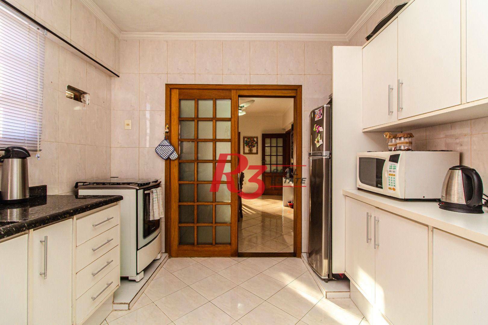 Apartamento à venda com 3 quartos, 220m² - Foto 13