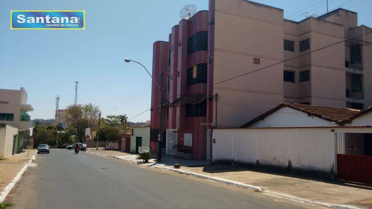 Apartamento à venda com 2 quartos, 65m² - Foto 13