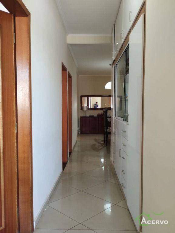 Casa à venda com 5 quartos, 73m² - Foto 5