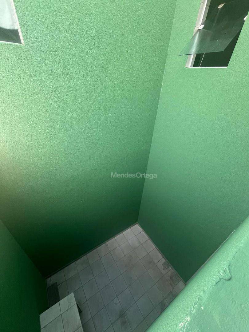 Casa para alugar com 2 quartos, 95m² - Foto 8
