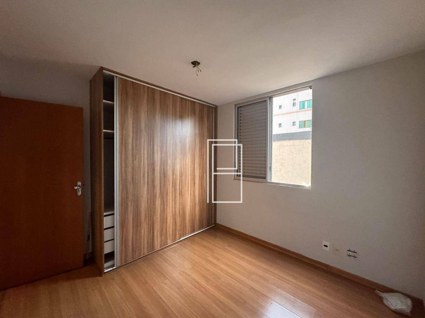 Apartamento à venda com 3 quartos, 95m² - Foto 12