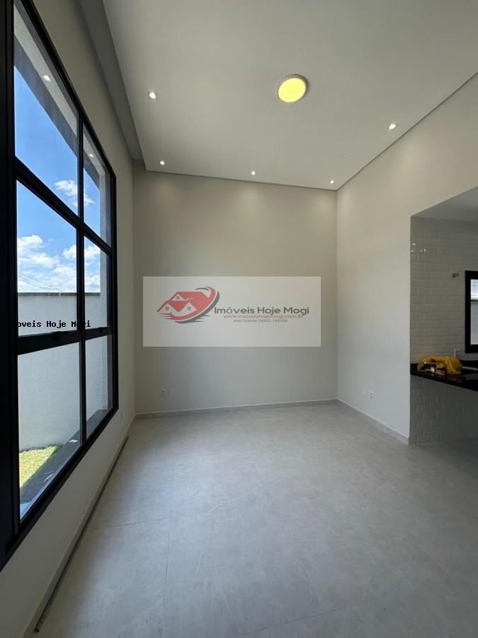 Casa à venda com 3 quartos, 91m² - Foto 2